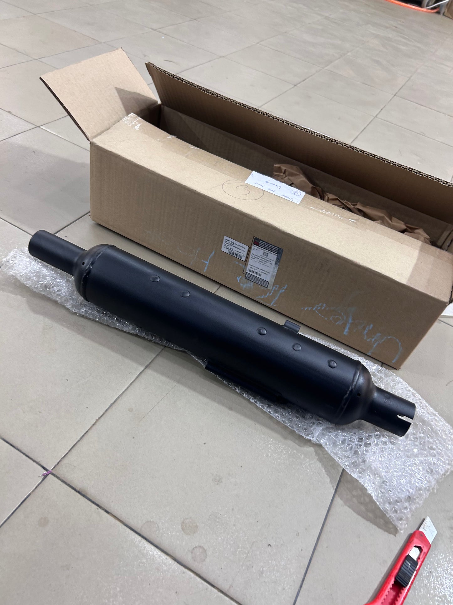 Royal Enfield Classic 350 Reborn Black Silencer Assembly RLX01042