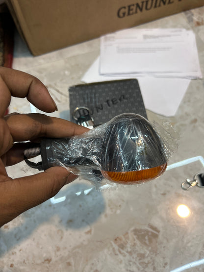 Royal Enfield RAN00046/A – Trafficator Assembly with Bulb (FRH or RLH) for Hunter 350