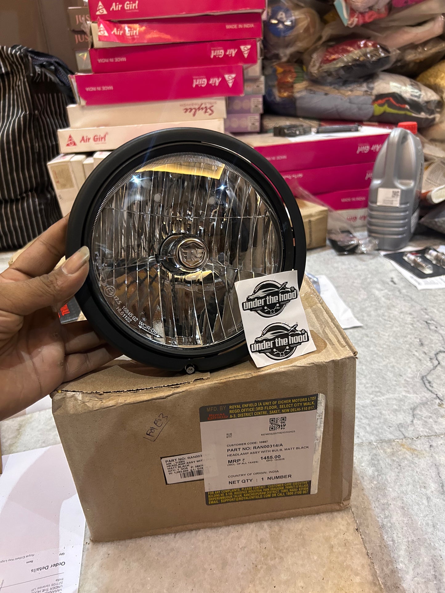 Royal Enfield Headlamp Assembly with Bulb – Matte Black – Classic 350 Reborn (J-Series, BS6) – Part No. RAN00314/A
