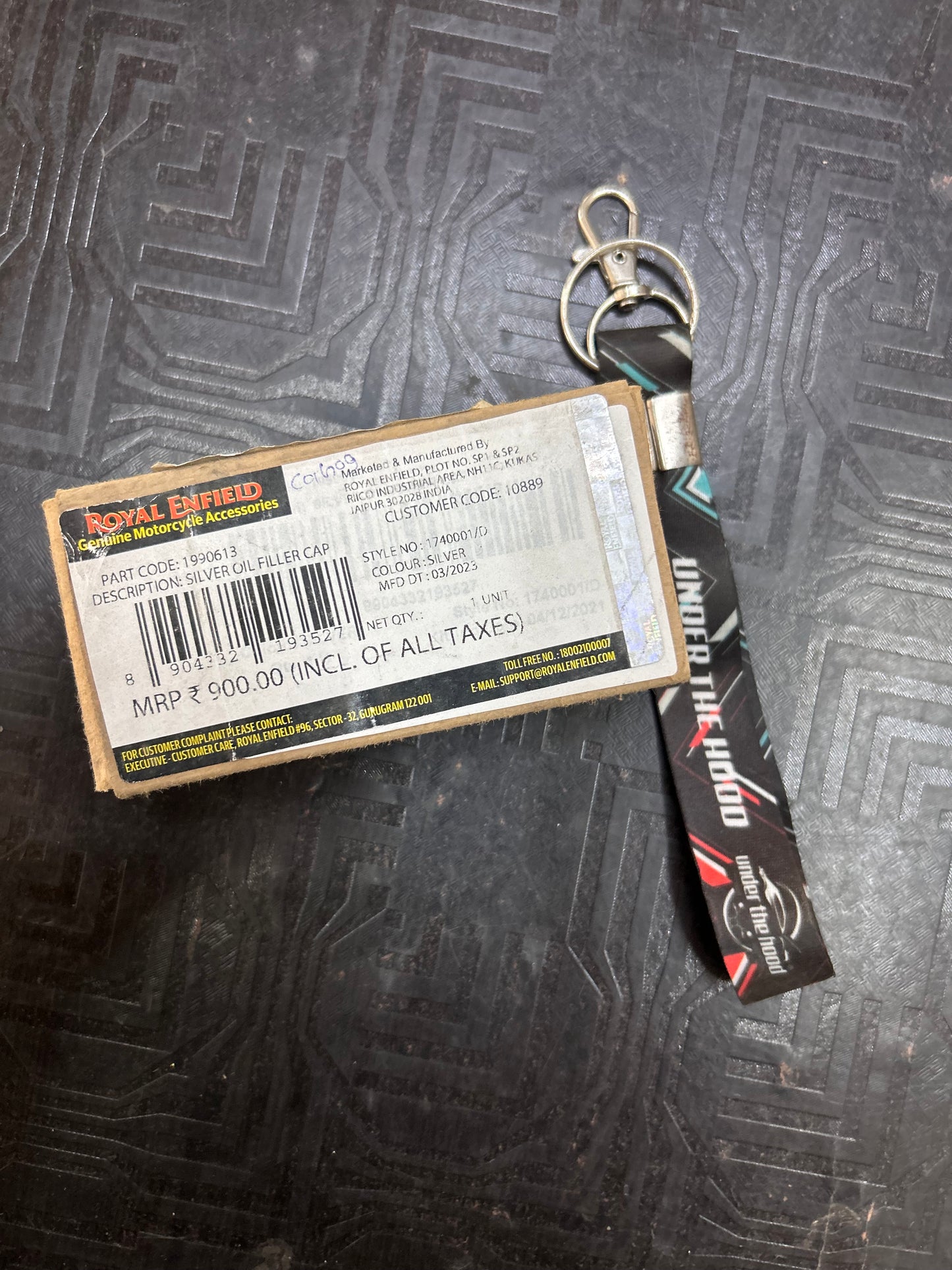 Royal Enfield 1990613 Silver Oil Filler Cap — OEM Machined Cap for Classic / Bullet / Electra UCE