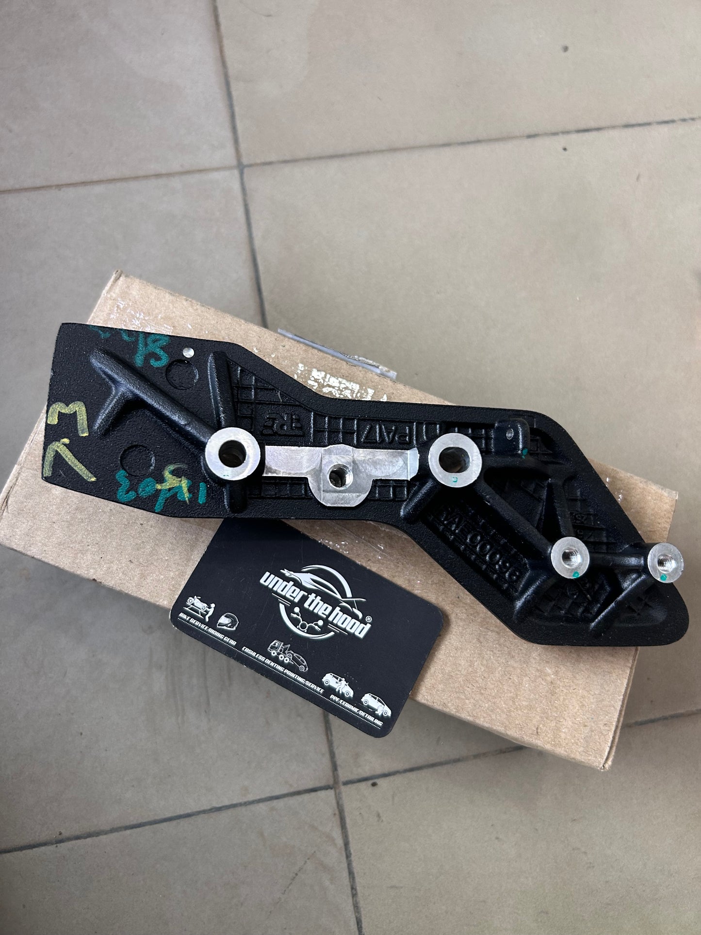 Royal Enfield Rider Control Plate RH for Hunter 350 – Genuine OEM RAE00096/A