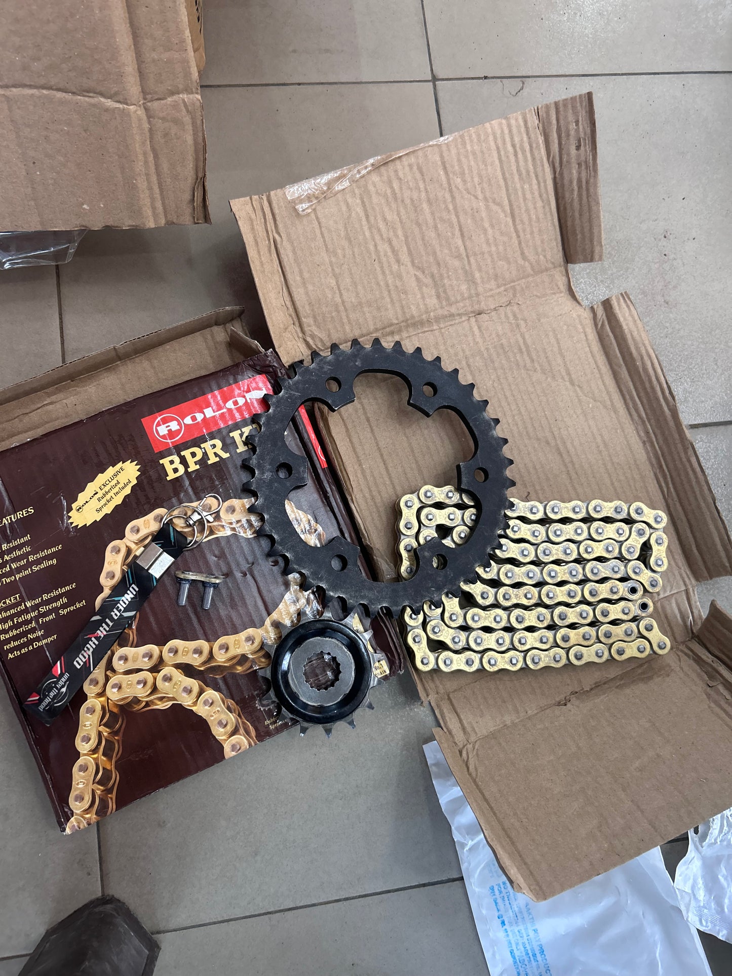 Rolon KIT HAXRC 323NF Brass Noise-Free Chain & Sprocket Kit for Royal Enfield Interceptor 650 / Continental GT 650 (15T / 38T / 100L)