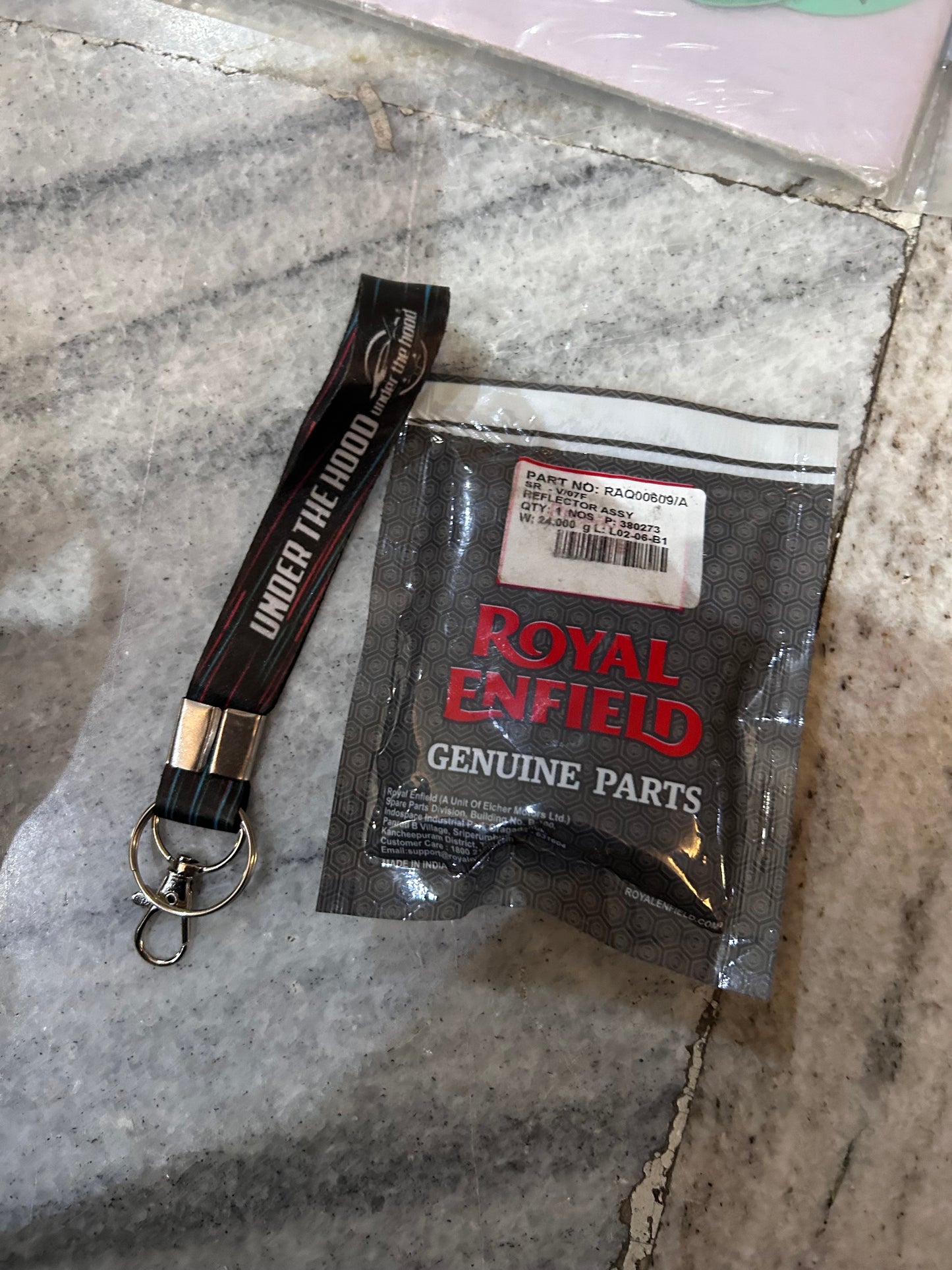 Royal Enfield RAQ00609/A – Reflector Assembly | OEM for Hunter 350 Himalayan 450 GUERRILLA 450