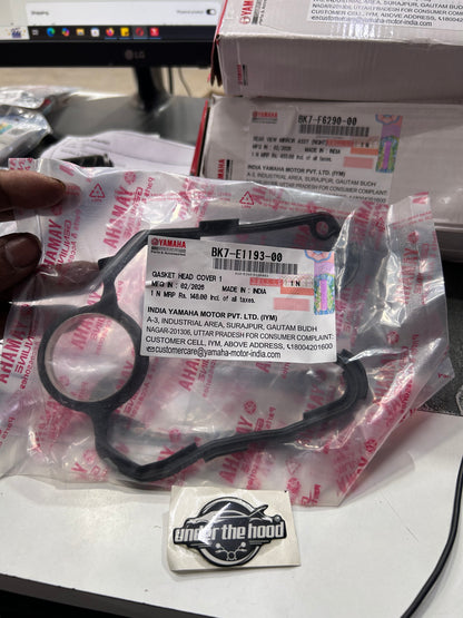 Yamaha Head Cover Gasket BK7‑E1193‑00 – R15 V3/V4/M, MT‑15 & YZF‑155 OEM Seal