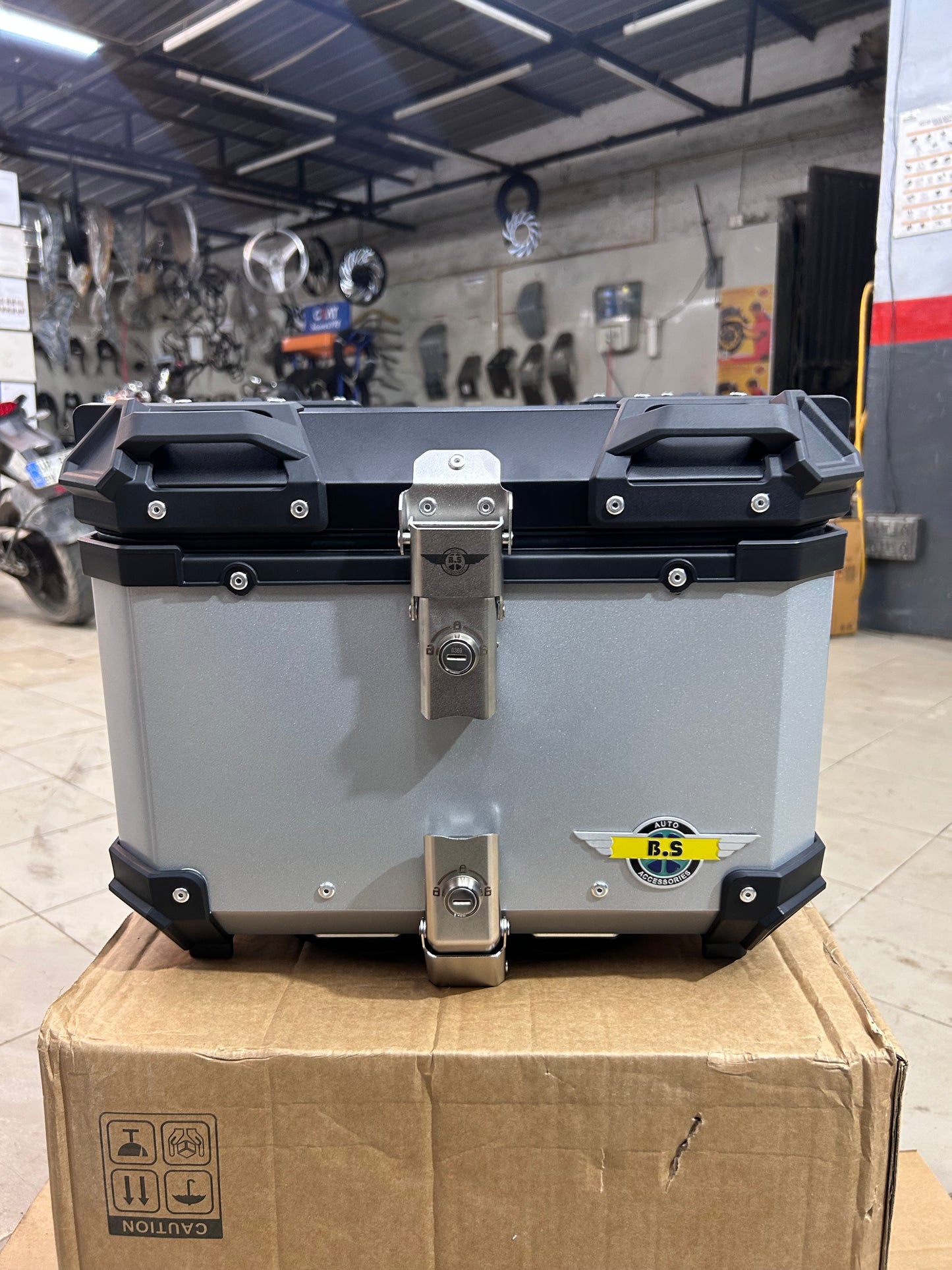 BS Auto 45L Aluminium Top Box – Black & Silver | Waterproof, Secure, Touring Luggage Case
