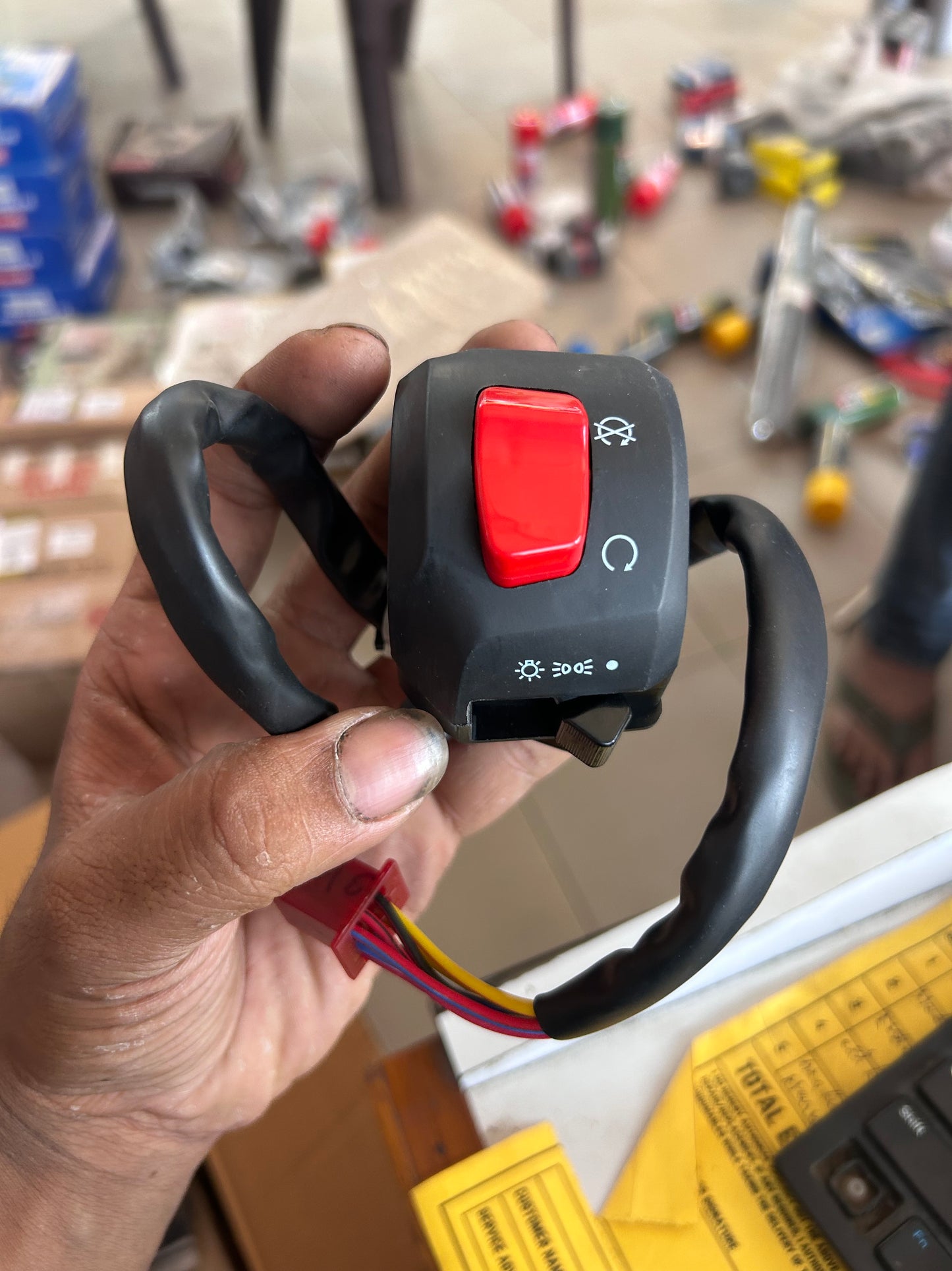 Royal Enfield BS3 Right-Hand Switch Module 560195/C for Bullet, Classic, Thunderbird

