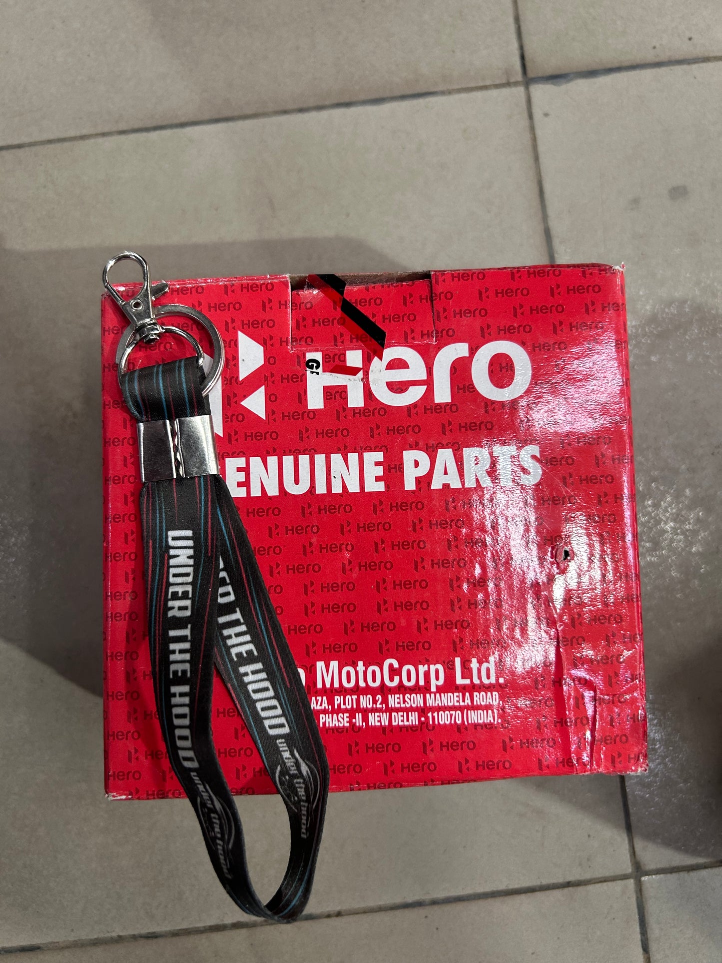 Hero Genuine Carburettor Assembly (Carburetor Assy) for Splendor+ / Passion Plus | Part No 16100KCC942S New Part Number 16100KWH762S