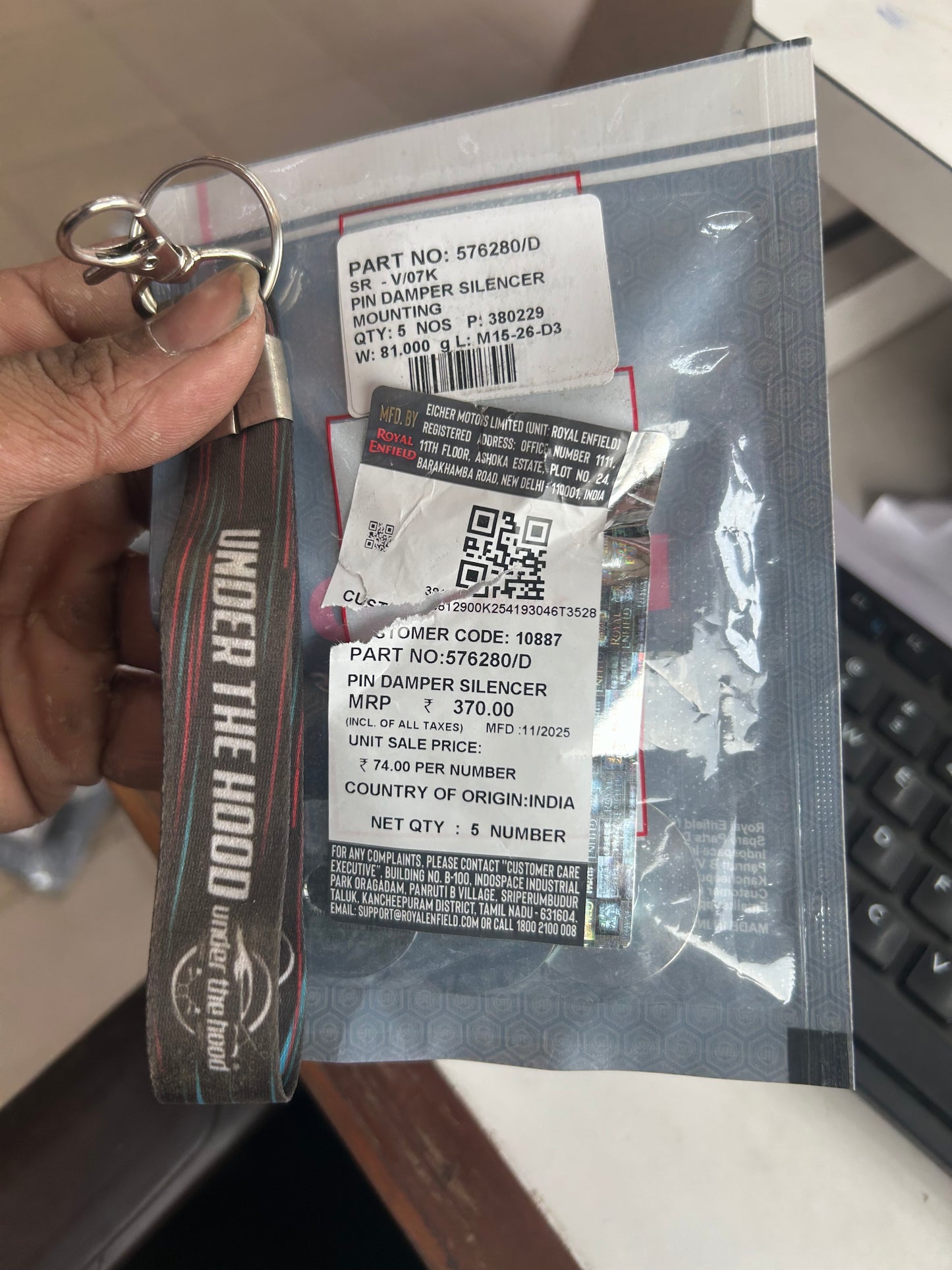 Royal Enfield 576280/D – Pin Damper Silencer Mounting (Metal Insert) for Interceptor 650 & Continental GT 650 Exhaust