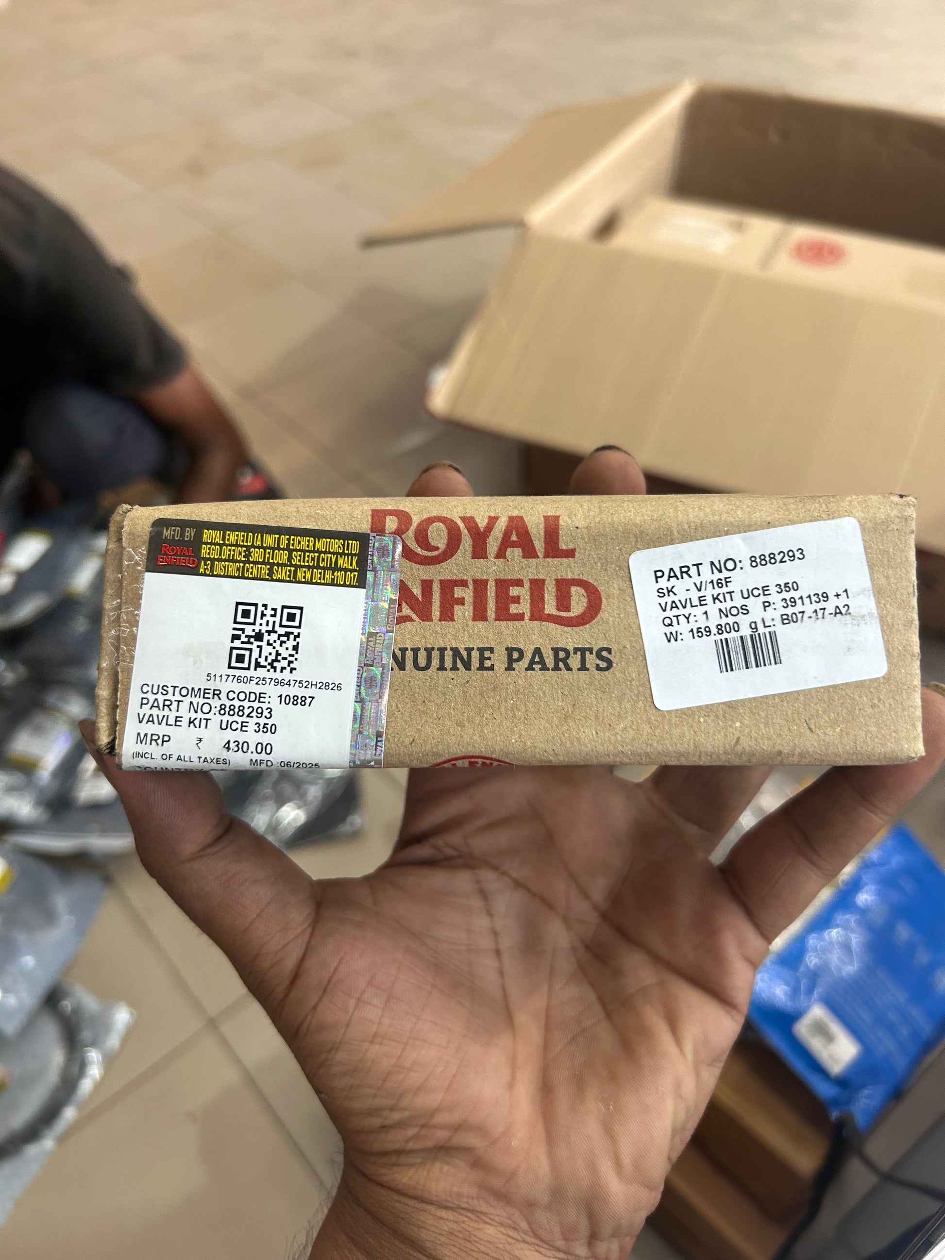 Royal Enfield 888293 Valve Kit – Intake & Exhaust Valves for UCE Engine