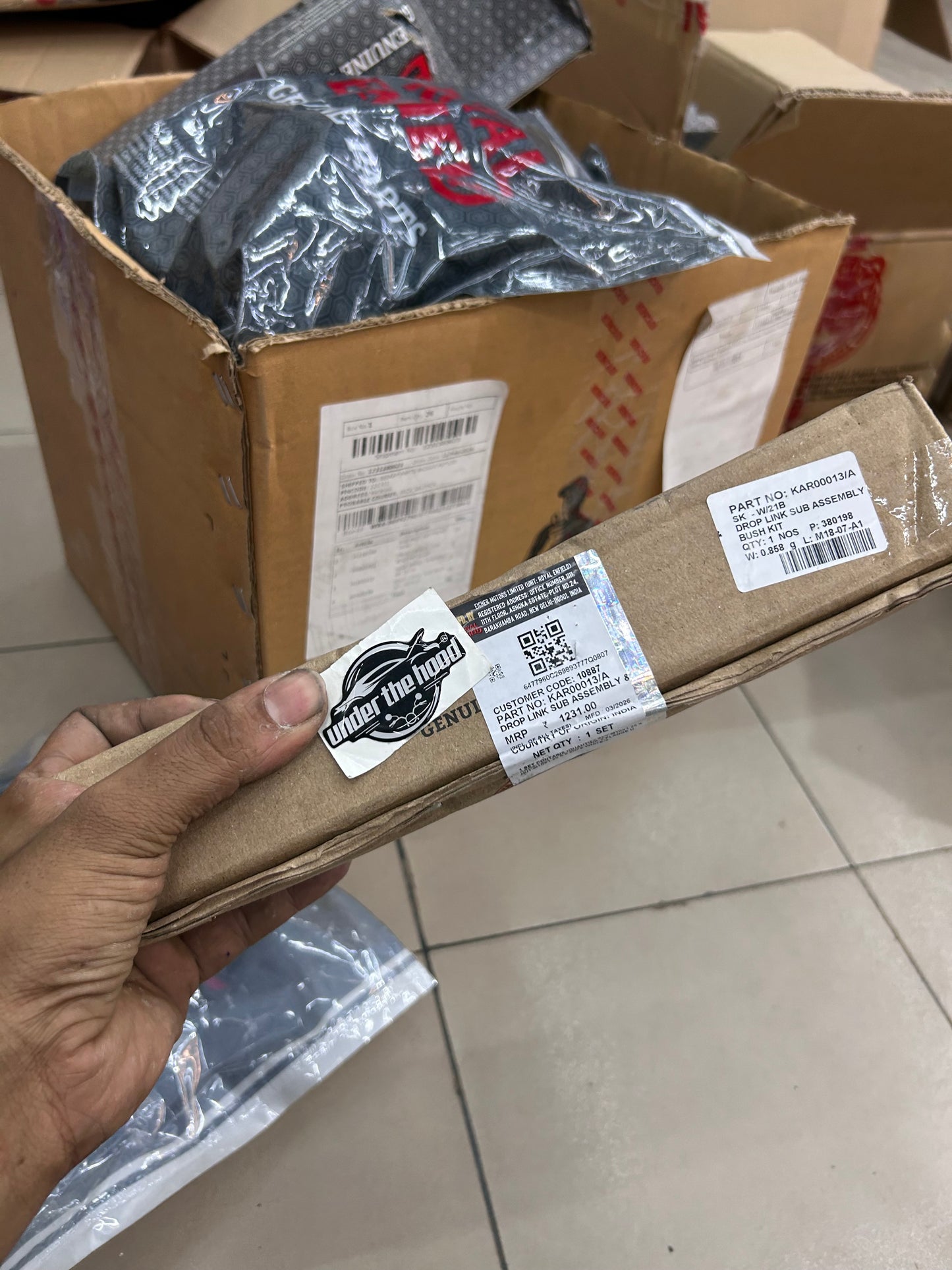 Drop Link Sub Assembly & Bush Kit (Rear Suspension Linkage) –For Royal Enfield Himalayn 411 & Scram 411 OEM – KAR00013/A