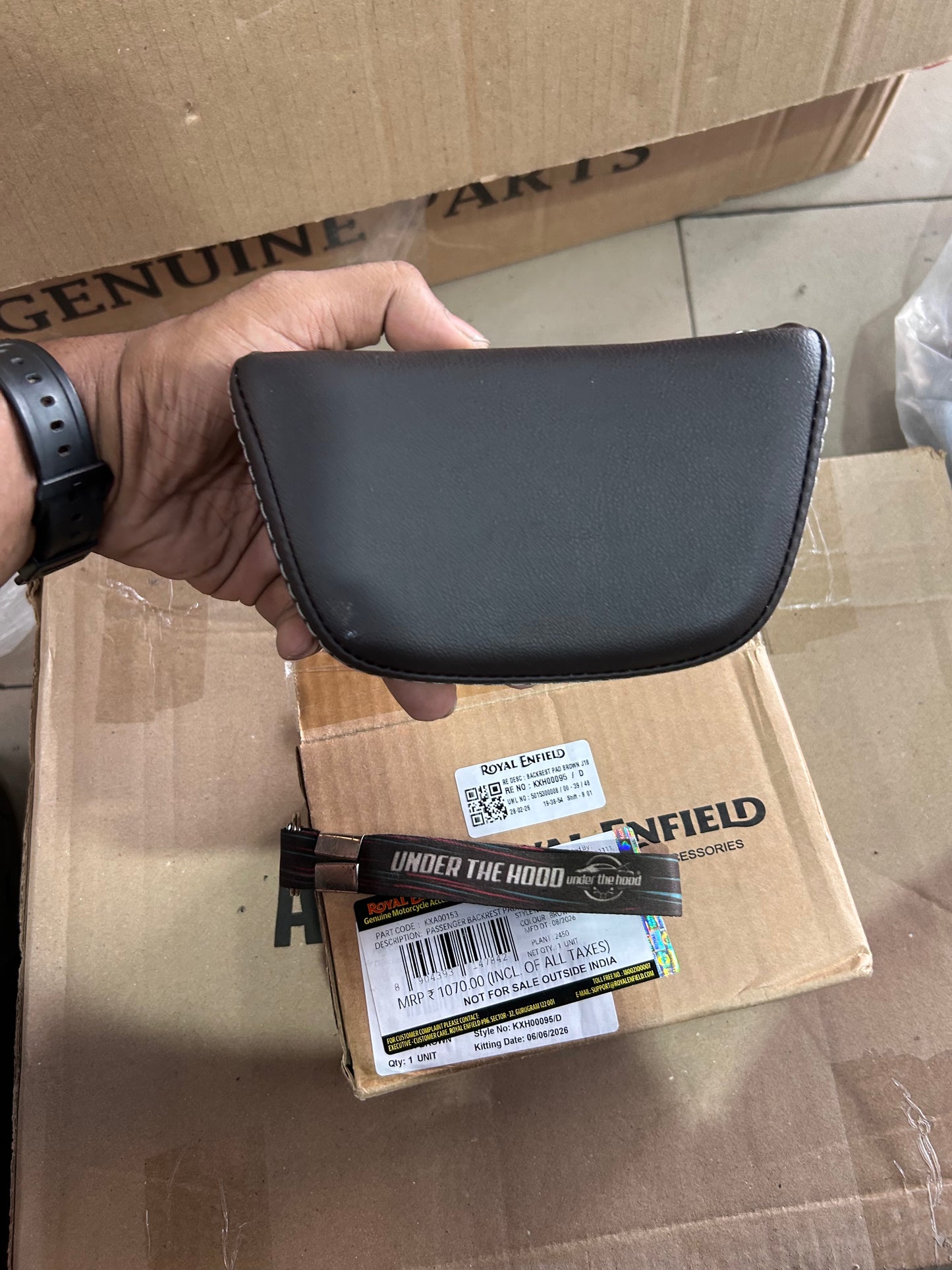 Royal Enfield Brown Passenger Backrest Pad KXA00153 — OEM Backrest Cushion for Bullet 350