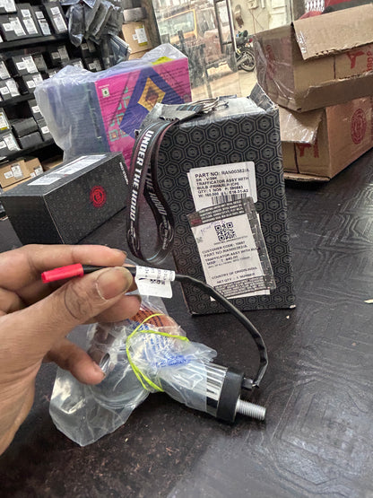 Royal Enfield RAN00382/A – Chrome Trafficator Assembly with Bulb (FRH & RLH) | OEM for Meteor 350 (Supernova Beige) & Classic Reborn