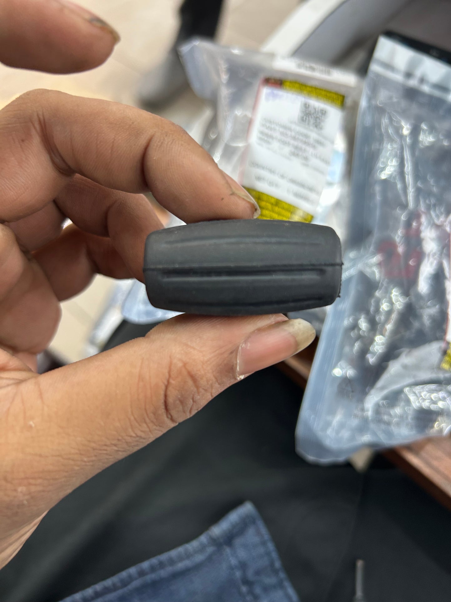 Royal Enfield RAE00005/D – Gear Shifter Rubber Cover for Classic 350 Reborn, Meteor, Hunter, Bullet 350 (J-Series)