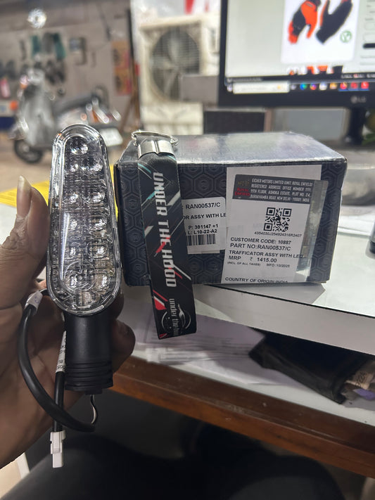 Royal Enfield LED Trafficator (Indicator) – FLH / RRH, Black — Interceptor Bear 650 (Euro 5+) — RAN00537/C | Genuine OE