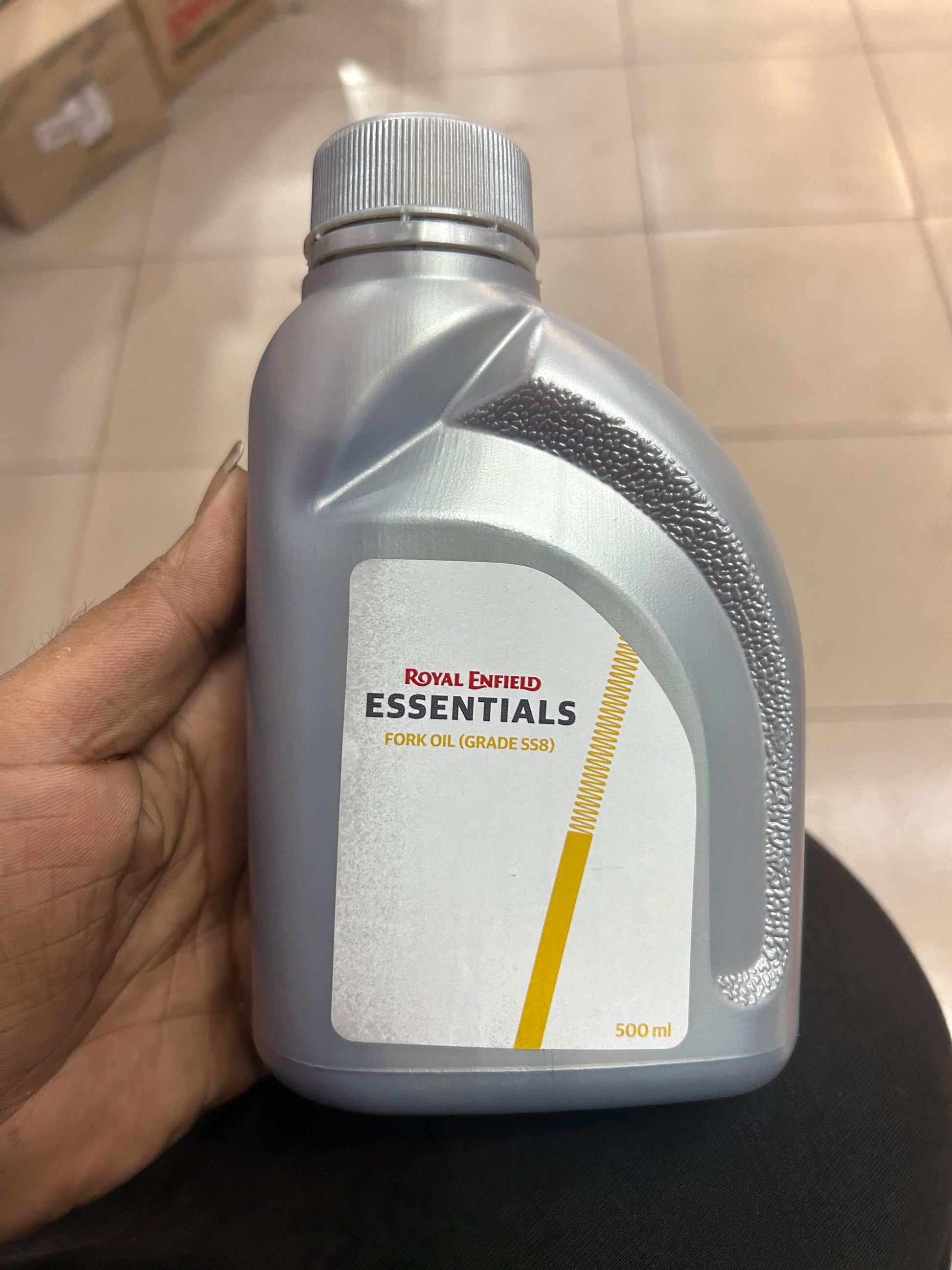 Royal Enfield SS8 Fork Oil – 500ml Genuine Essentials Suspension