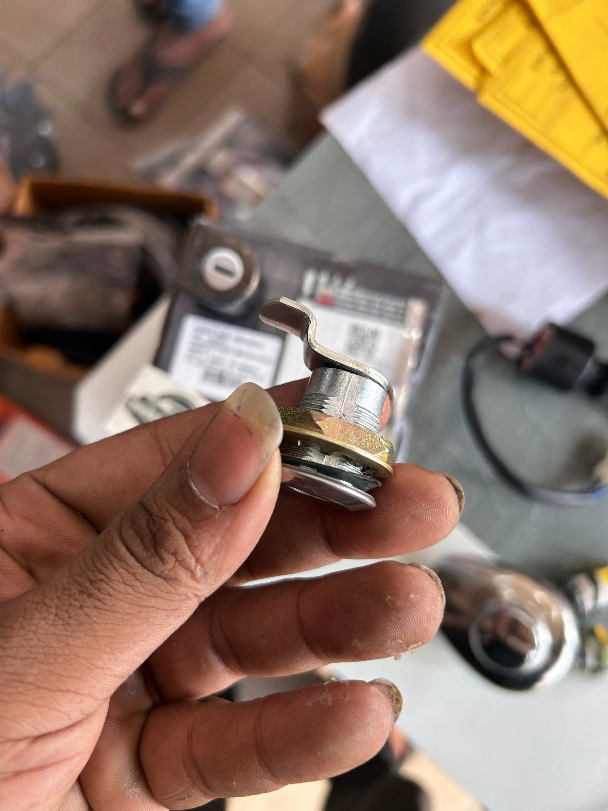 592247/A common key set 4-wire ignition – Classic 350 UCE