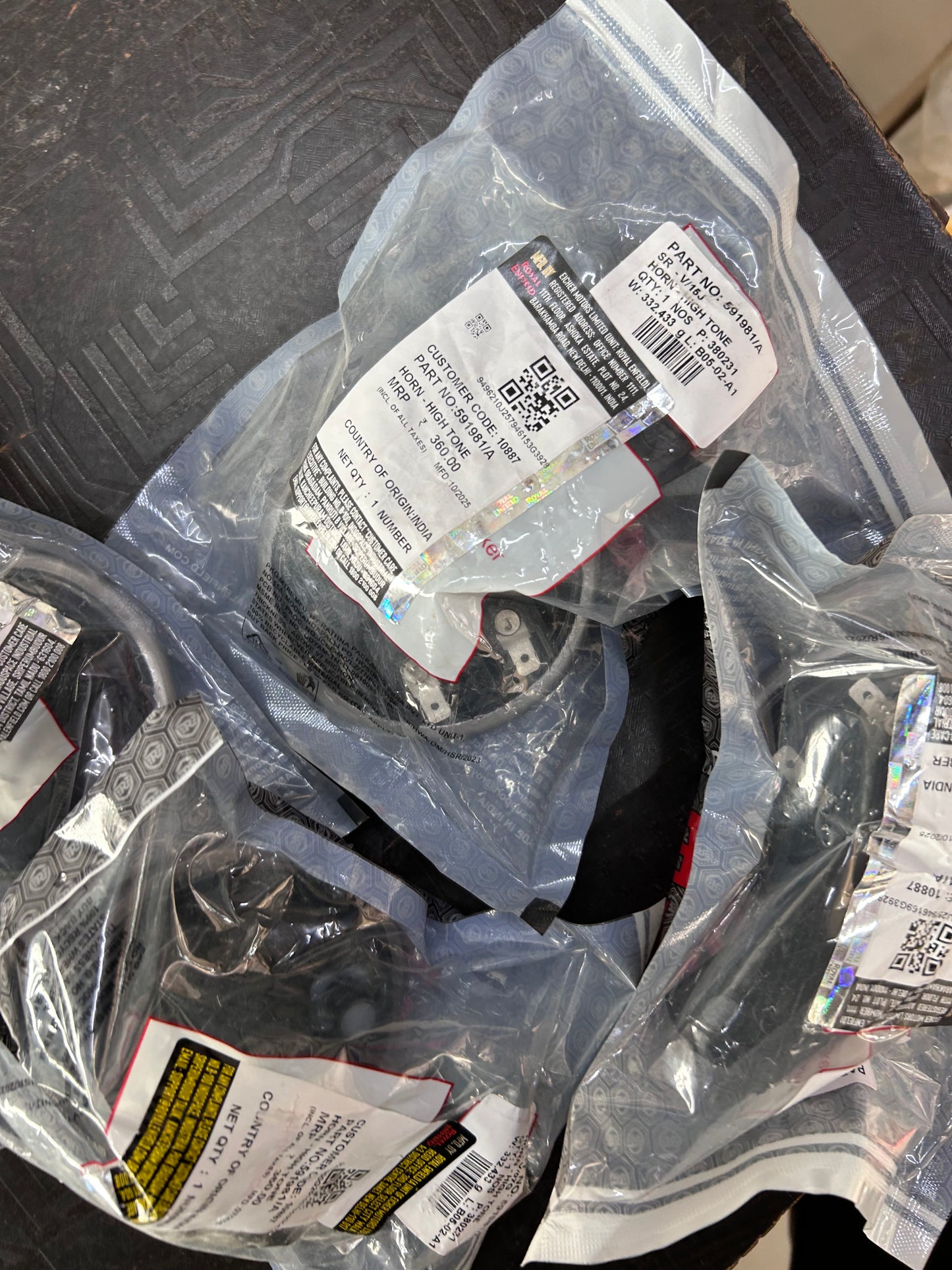 Royal Enfield 591981/A – High-Tone Horn Assembly (K95) – OEM for Classic, Bullet, Thunderbird & Continental GT