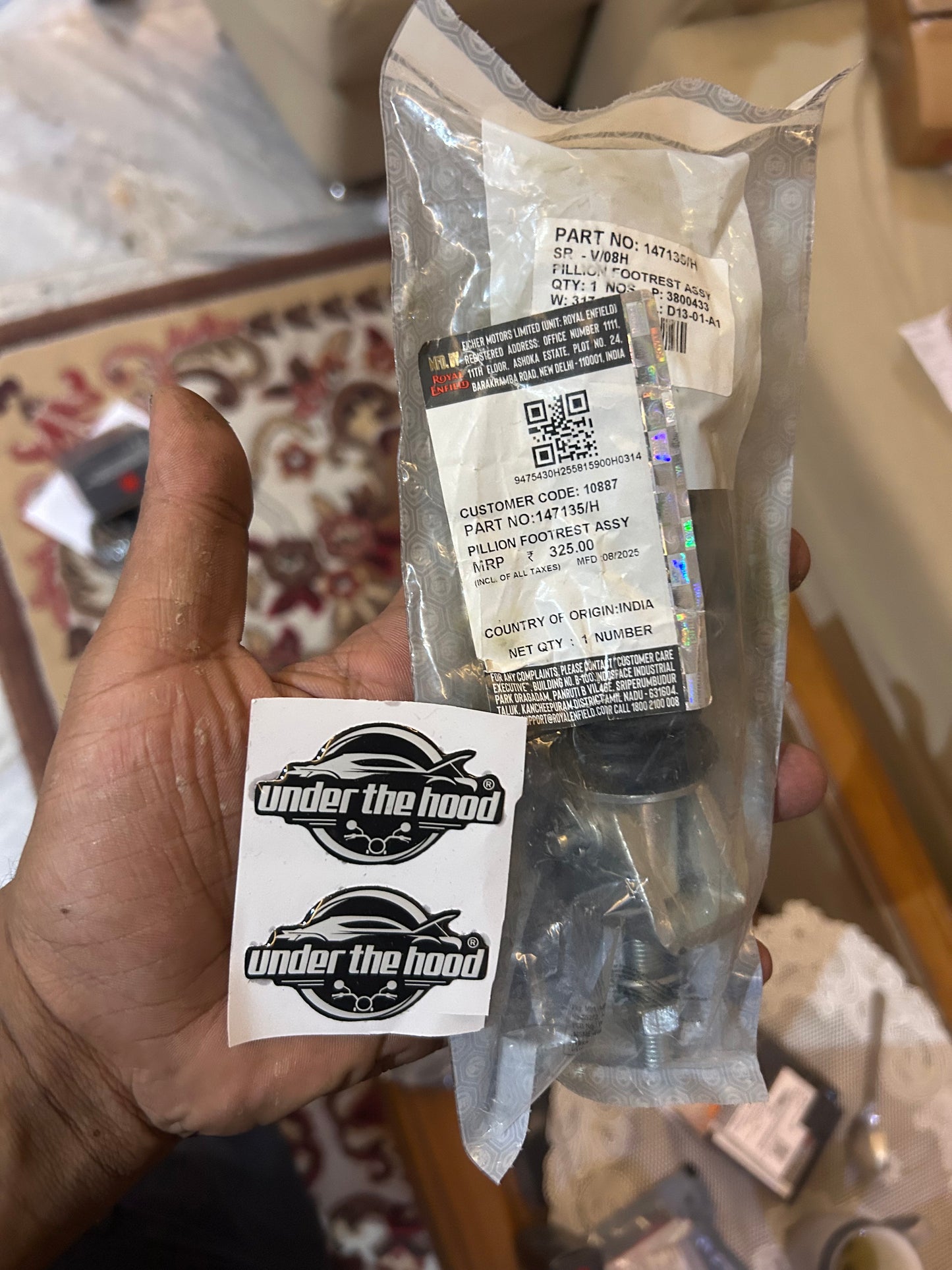 147135/H – Pillion Footrest Assembly (Complete) for Bullet 350 UCE (KS/ES), Bullet 500 UCE / Euro III–IV, Electra 350 UCE, Classic 350 UCE (same peg mount), Early Thunderbird UCE – Genuine Royal Enfield