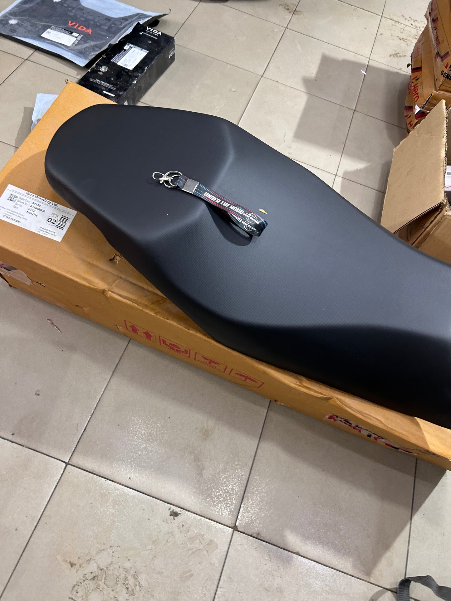 Hero Xtreme 125R One-Piece Double Seat Assembly | 77200ACL000S