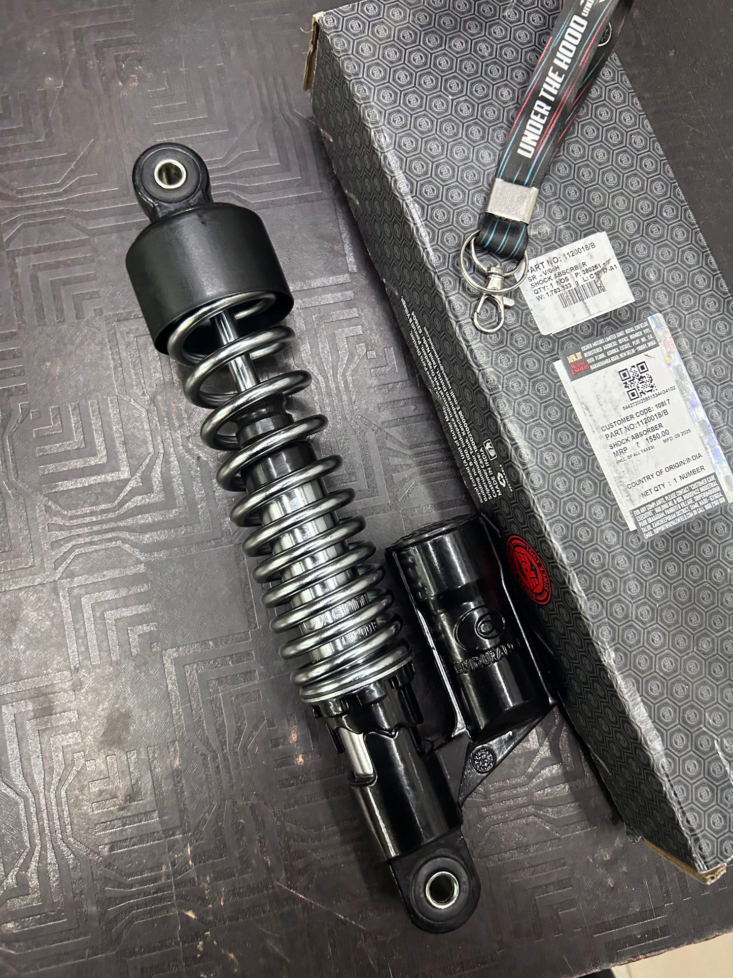 Royal Enfield 1120018/B Rear Shock Absorber – Classic 350 ABS & Classic 500 Disc / Stealth Black (Euro IV / BS4) – Genuine OEM