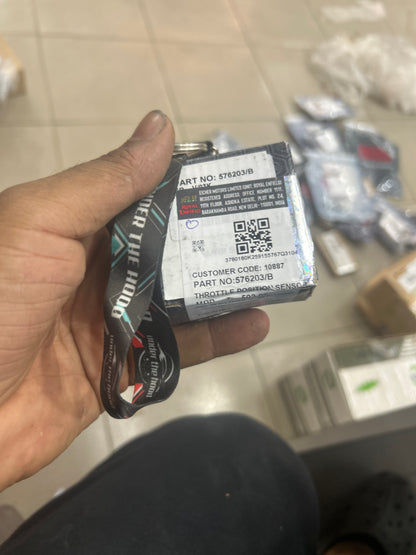 Royal Enfield Throttle Position Sensor (576203/B) – OEM for Interceptor 650, Continental GT 650, Bear 650 & Classic 650