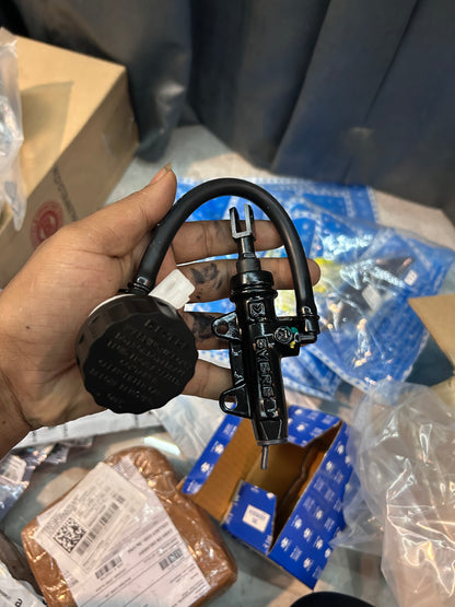 Bajaj DT131866 – Genuine Rear Master Cylinder Assembly with Reservoir & Cap (ByBre OEM) for Pulsar RS200