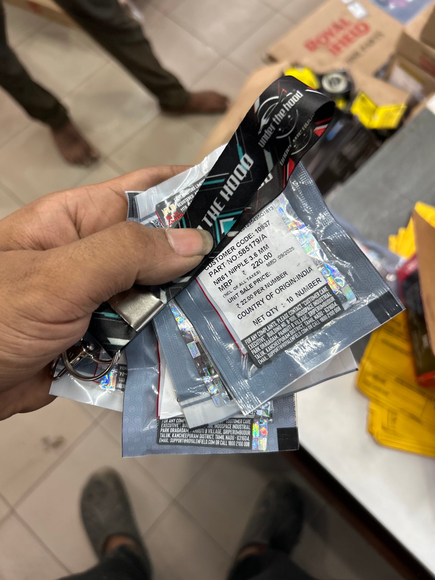 Royal Enfield Front Wheel Spoke & Nipple KIT (40 + 40 pcs) — Interceptor 650 / Continental GT 650 — 148640 (Spokes) + 585179 (Nipples) | Genuine OE