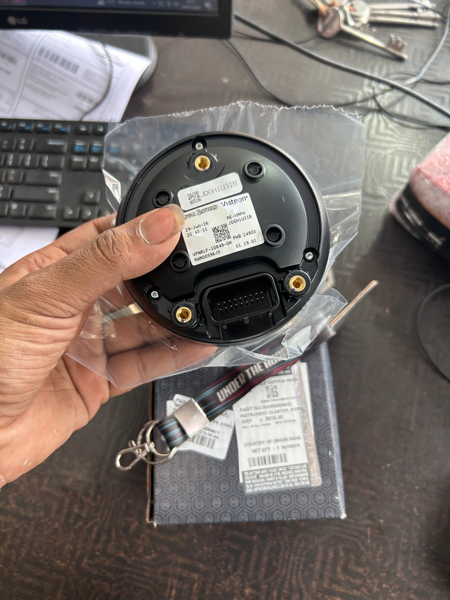 Royal Enfield RAM00596 / RAM00596/A Instrument Cluster – KMPH Single Scale Speedometer for Meteor 350 (Fireball, Stellar, Supernova) – Genuine OEM
