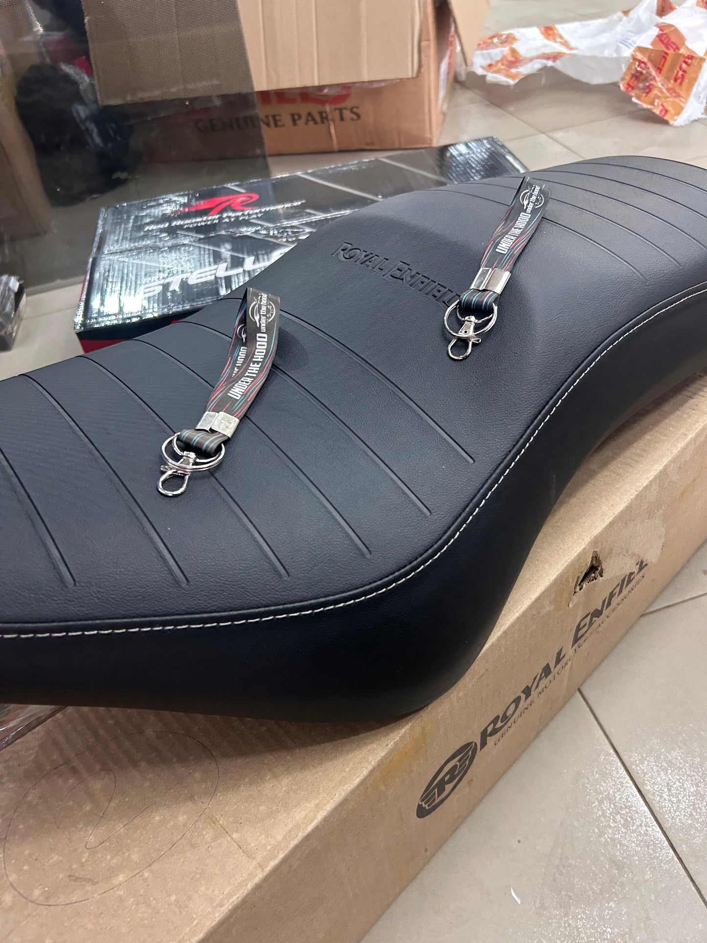 Royal Enfield Black Low Ride Dual Seat KXA00053 — OEM Lowered Seat for Bullet 350