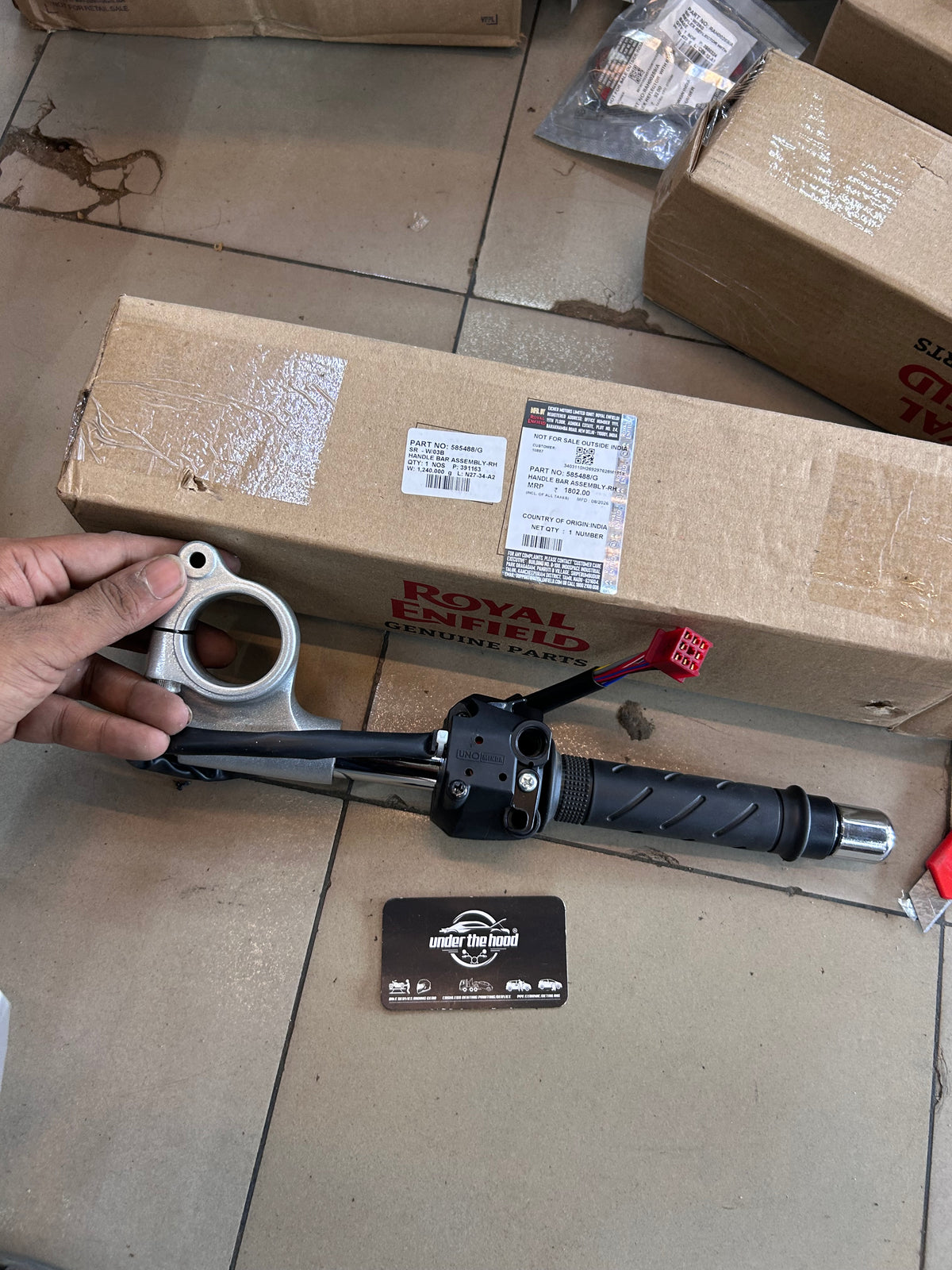 Royal Enfield Continental GT 535 Euro 3 RH Clip-On Handlebar Assembly 585488/G