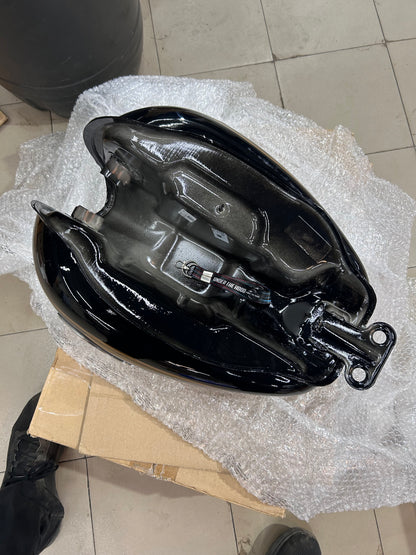 Fuel Tank With Sticker STD Black GPTECH BVI for Bullet 350 UCE KS/ES – Genuine Royal Enfield 866130