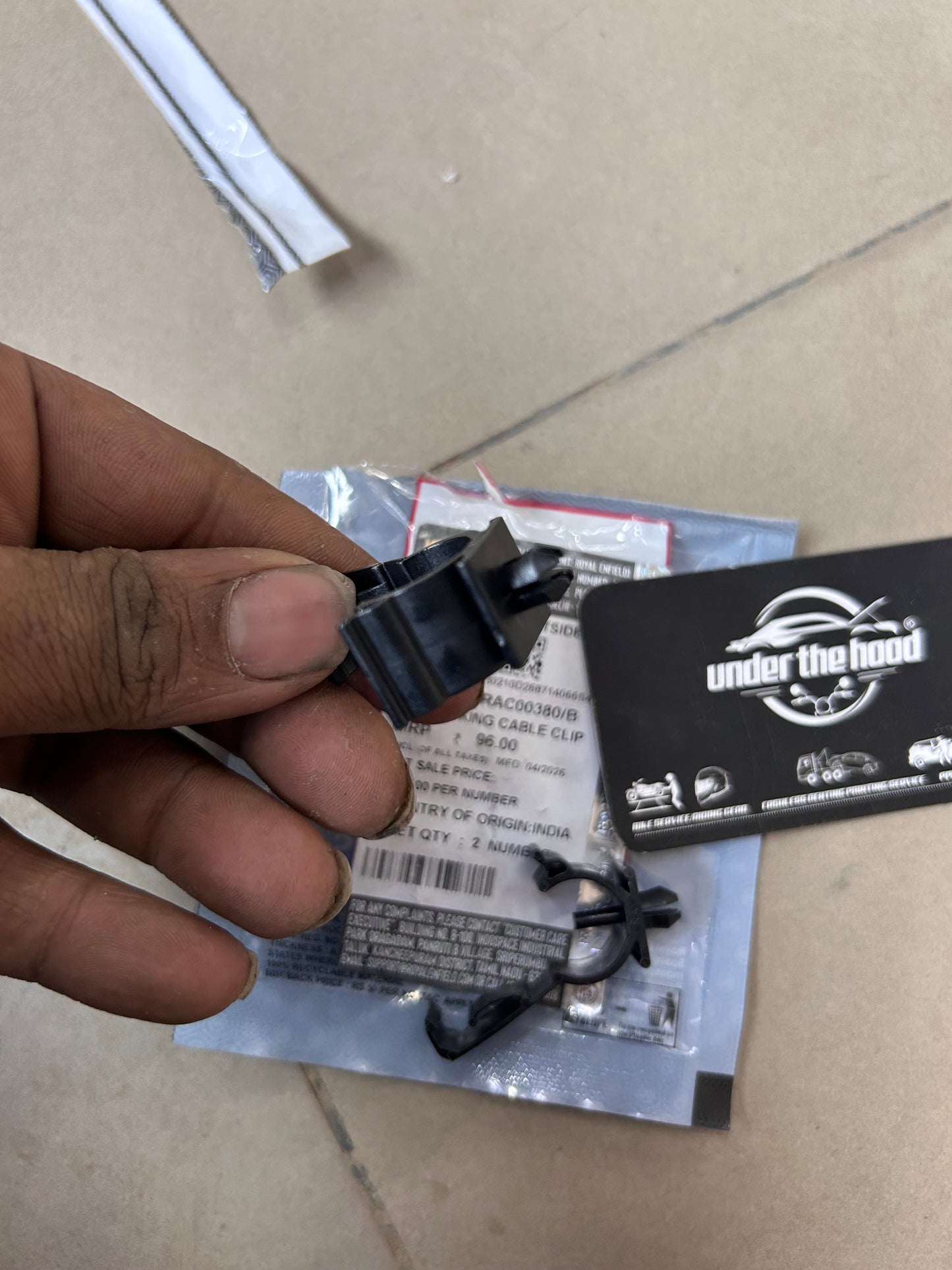 Royal Enfield Top Locking Cable Clip 14-16mm – RAC00380/B