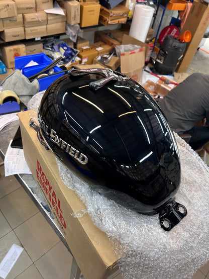 Royal Enfield 879023 - FUEL TANK W/STICKER-FLICKER -TB BVI BS4 (Painted Petrol Tank Assembly)