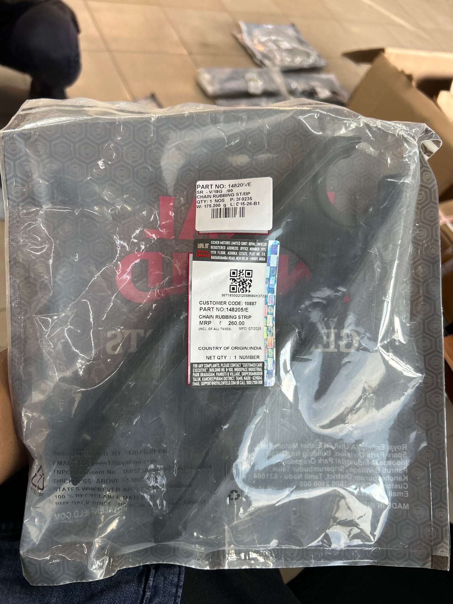 Royal Enfield 148205/E – Chain Rubbing Strip | Interceptor 650 & Continental GT 650