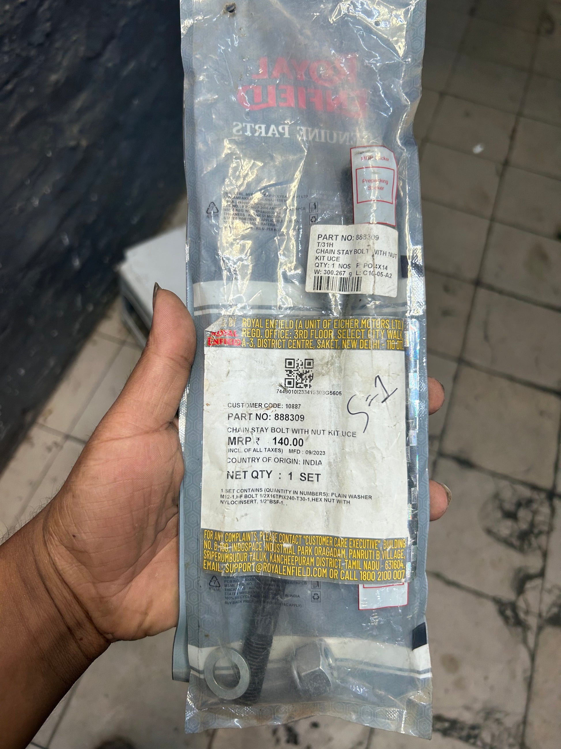 Royal Enfield Chain Stay Bolt with Nut Kit (888309) – Genuine OEM for UCE Models