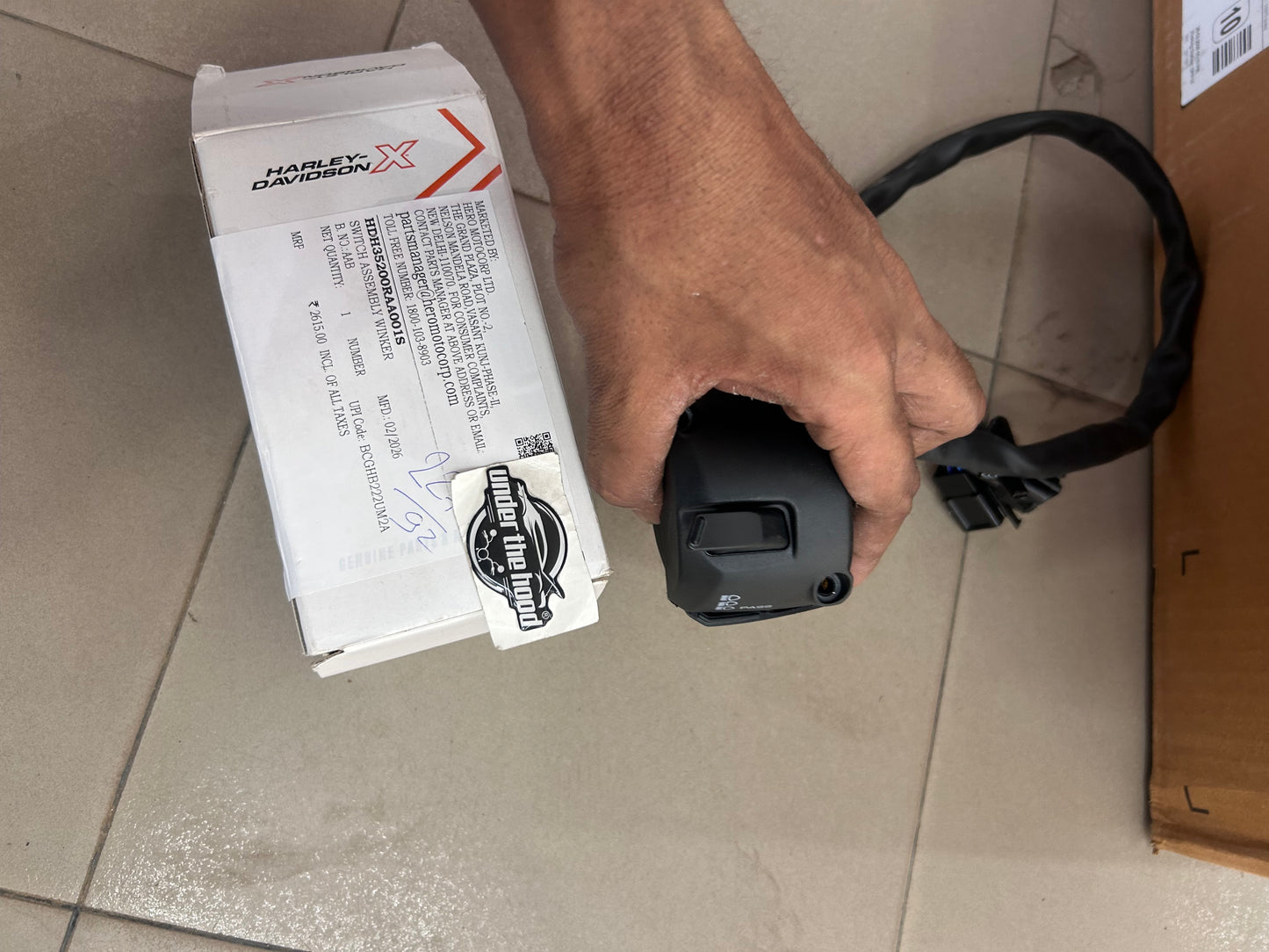 Harley-Davidson X440 / 440X (Sept.,2023) Genuine Switch Assembly Winker – HDH35200RAA001S – Left Handlebar Indicator / Horn Switch Cluster (OEM)