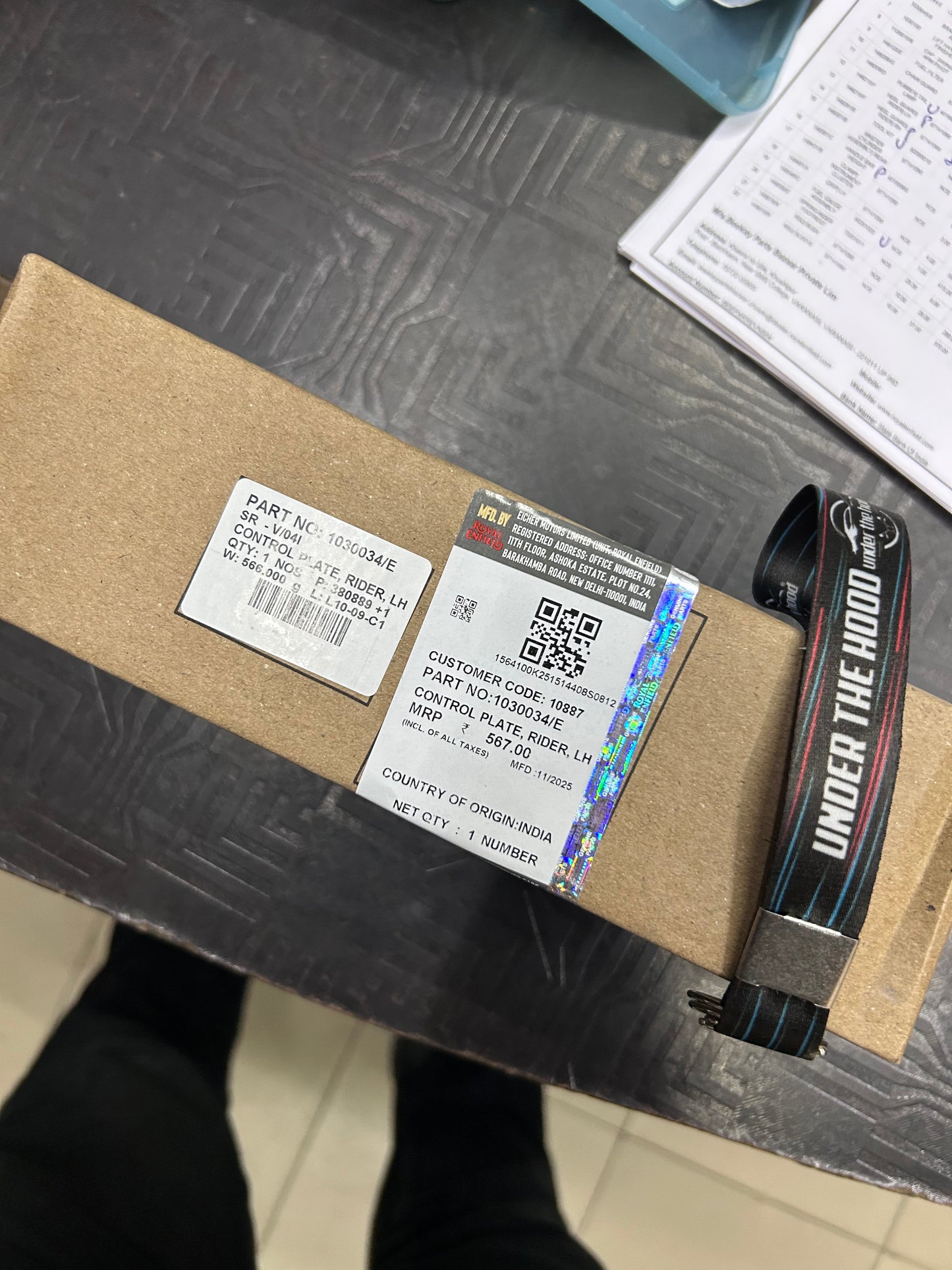 Royal Enfield 1030034/E – Rider Control Plate (Left-Hand) for Interceptor 650 (OEM Genuine)