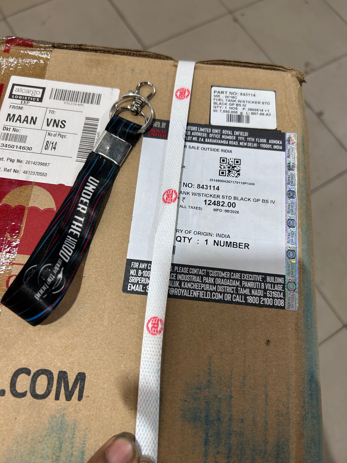 Royal Enfield Bullet 350 UCE ES Disc BS4 Standard Black Fuel Tank with Sticker – 843114