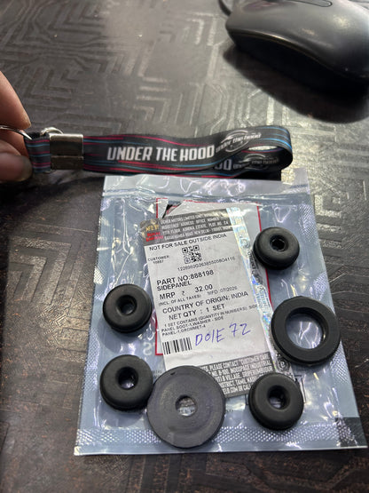 Royal Enfield Thunderbird 350 500 Side Panel Grommet Washer Boot Kit 888198