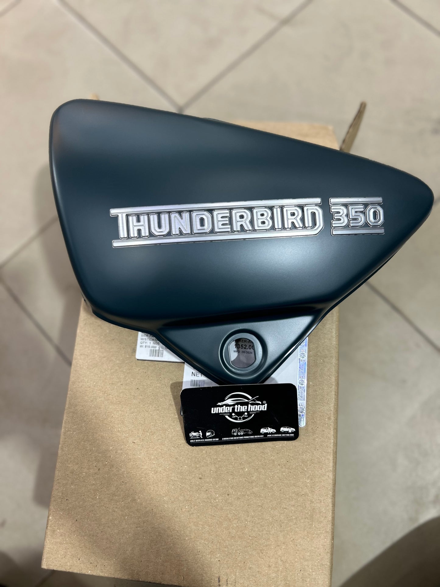 Royal Enfield Side Panel LH with Sticker Asphalt 350 BVI 808043 for Thunderbird 350