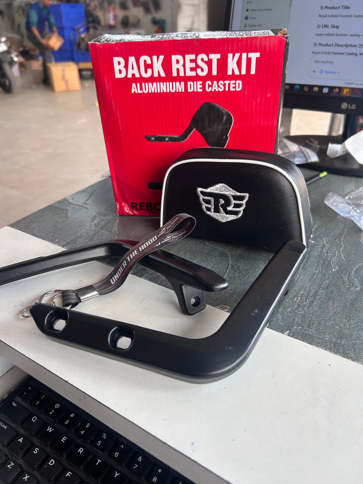 Replica Passenger Backrest for Classic 350 Reborn, Electra & Standard UCE – Comfortable Pillion Support