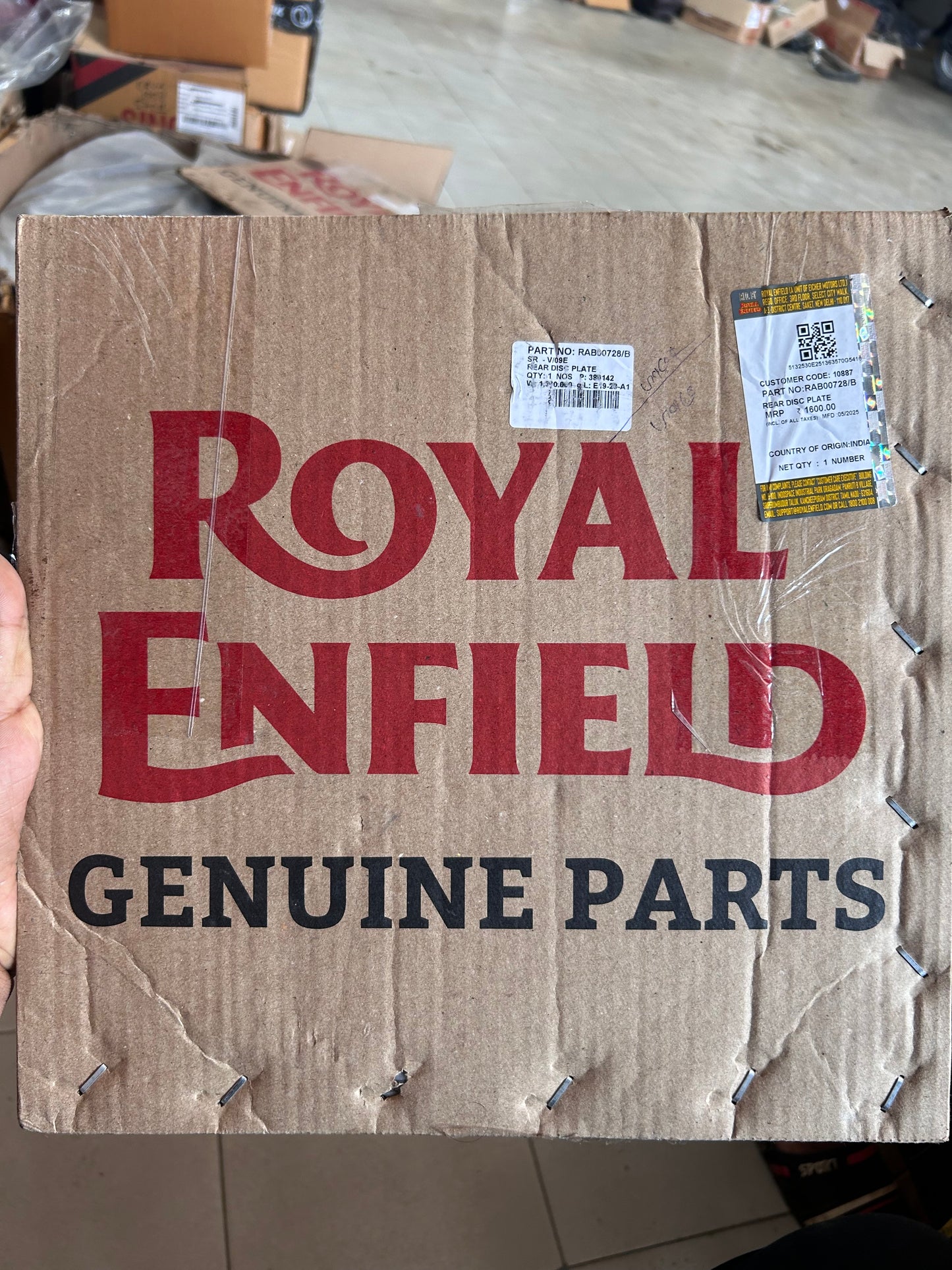 Royal Enfield RAB00728 genuine rear brake disc plate for Hunter 350 motorcycles – Dapper, Rebel, and City variants.