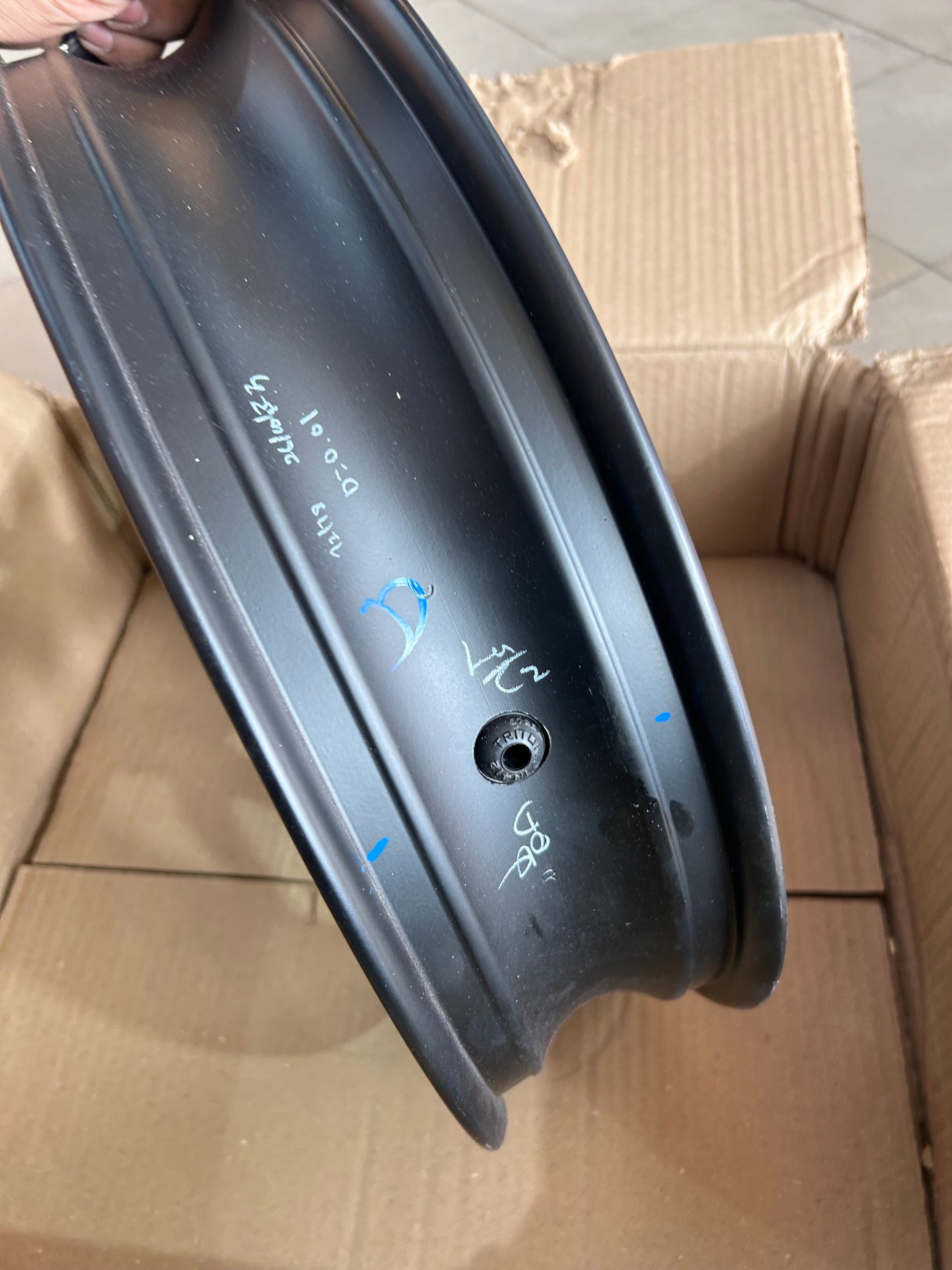 Royal Enfield OEM 17-Inch Rear Alloy Rim – 1100767/E (Meteor 350 OEM, Retrofit for Interceptor 650 & Continental GT 650)