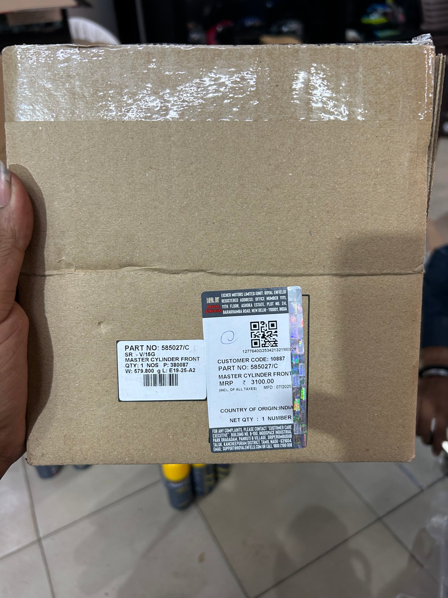 Royal Enfield 585027/A Master Cylinder Assembly – Front Brake Lever & Master Cylinder OEM for Himalayan, Continental GT & Interceptor