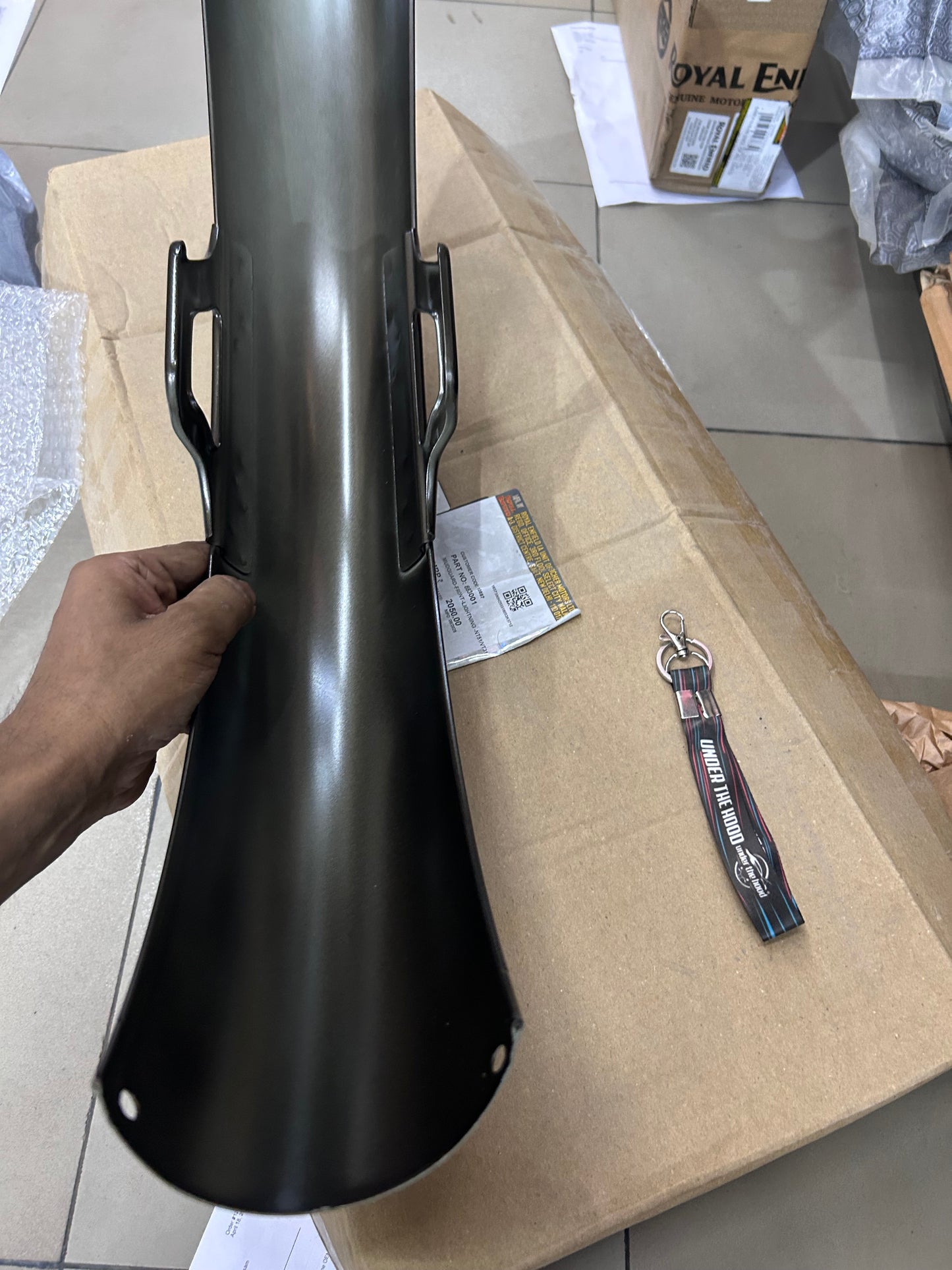 Royal Enfield Thunderbird 350 / Thunderbird 500 Front Mudguard Assembly “Lightning” (NT51/VT31) – Genuine OEM 883001