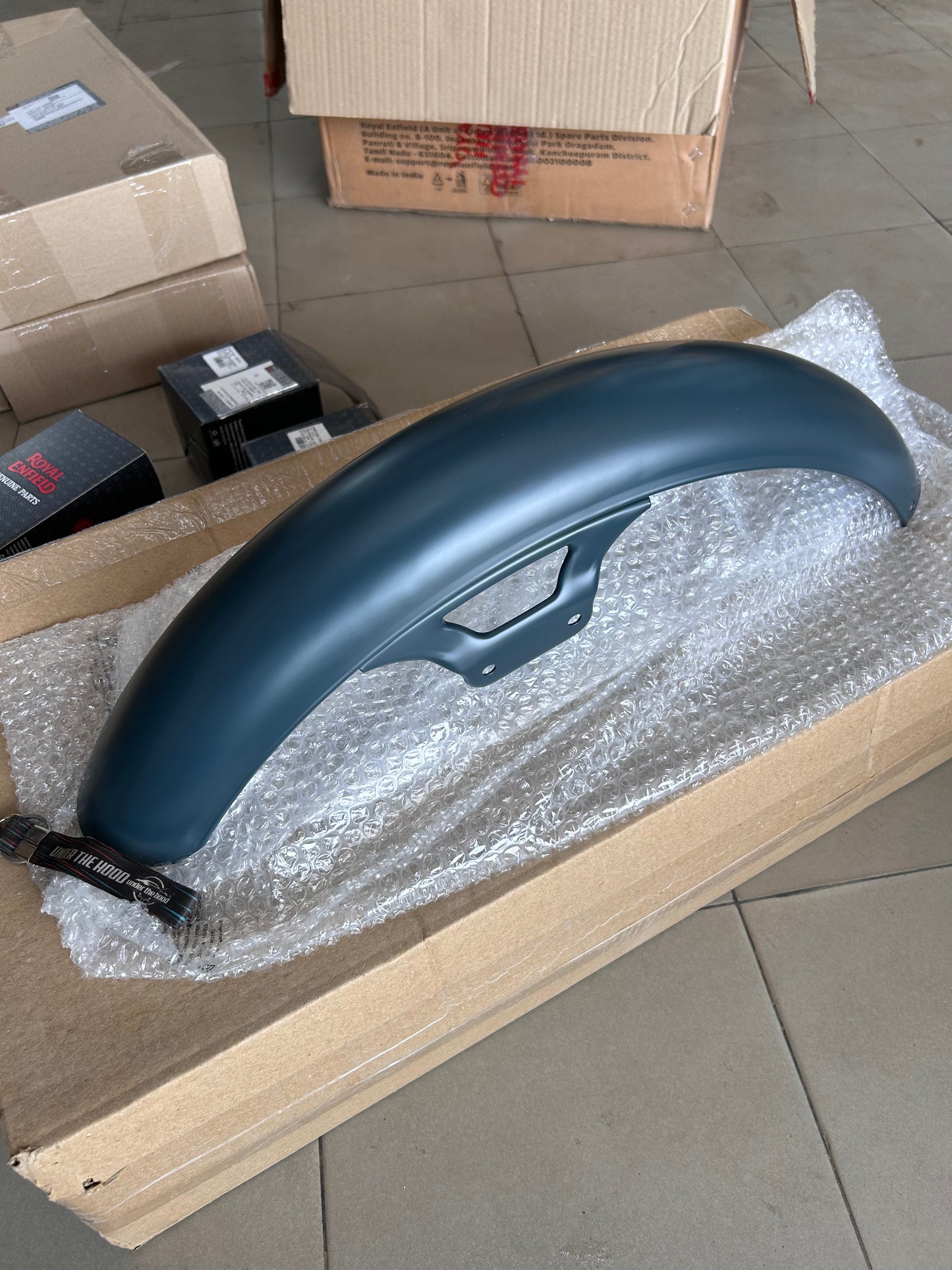 Royal Enfield Thunderbird 350 BS4 Front Mudguard / Front Fender Assembly (Asphalt – NT51/VT31) – Genuine OEM 808037
