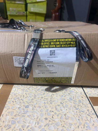 Original Royal Enfield Alloy Wheels (UCE Dual-Disc) — Front 19" 1120035/B + Rear 18" 1120040/B — Fits Classic 350/500 UCE & Thunderbird 350/500 (rear) — Genuine OE