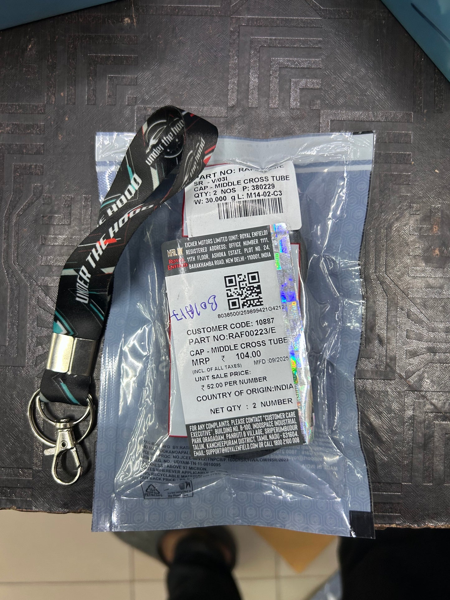 Royal Enfield RAF00223/C – Middle Cross Tube Frame Cap | OEM for J-Series (Bullet 350, Classic 350 UK, Meteor 350, Hunter 350)