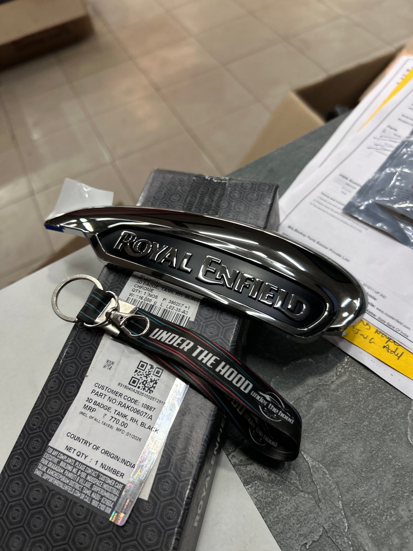 Royal Enfield RAK00607/A Tank 3D Badge RH Black Chrome – Meteor 350 (OEM)
