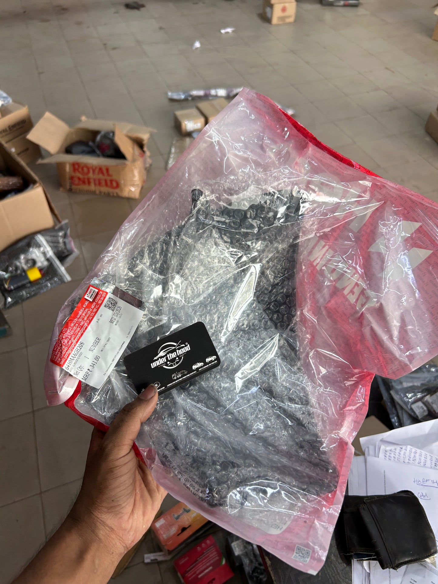 Hero Genuine Windscreen Sub Assembly for Super Splendor | Wind Screen S/Assy / Front Visor / Headlight Visor | 6410AAAGH20S